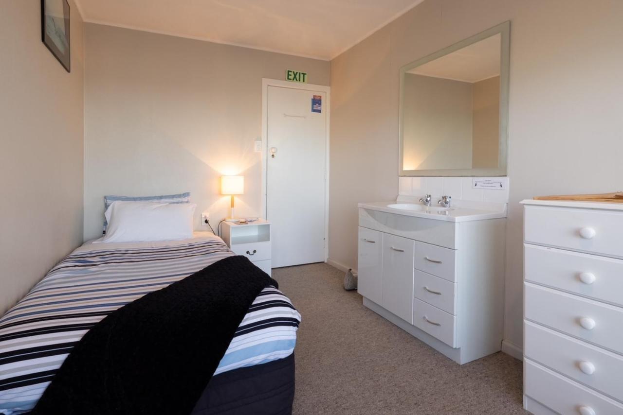 Хостел Oamaru Backpackers Экстерьер фото
